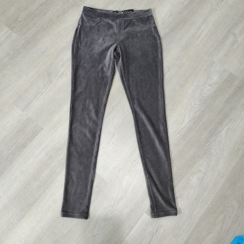 (3/$15) HUE thin soft corderoy textured leggings